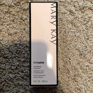 Mary-Kay Timewise Age-Fighting Moisturizer
